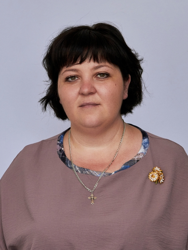 Калачикова Елена Николаевна.